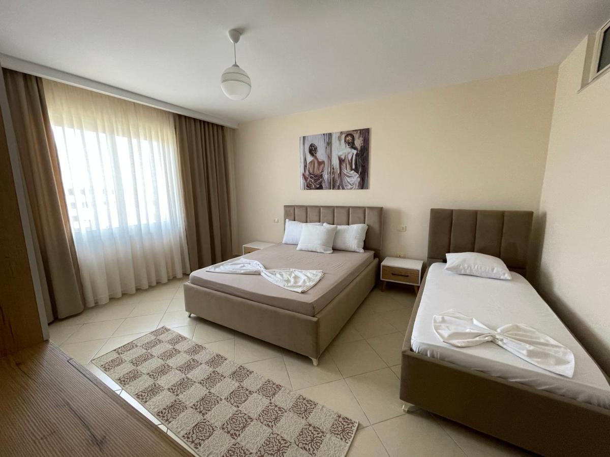 Blue Apartment Durrës Extérieur photo
