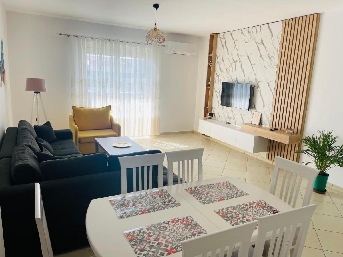 Blue Apartment Durrës Extérieur photo